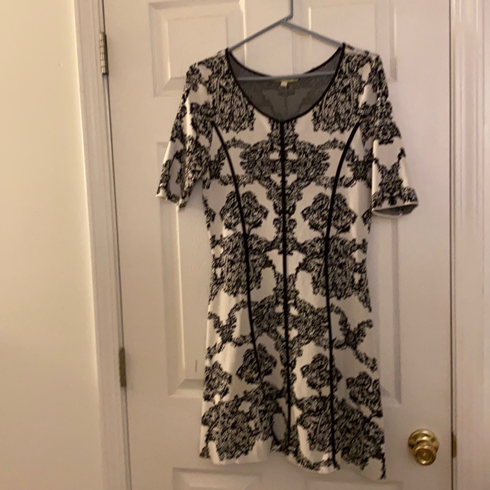 Women’s dress